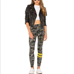 SUNDRY CAMO LEGGINGS